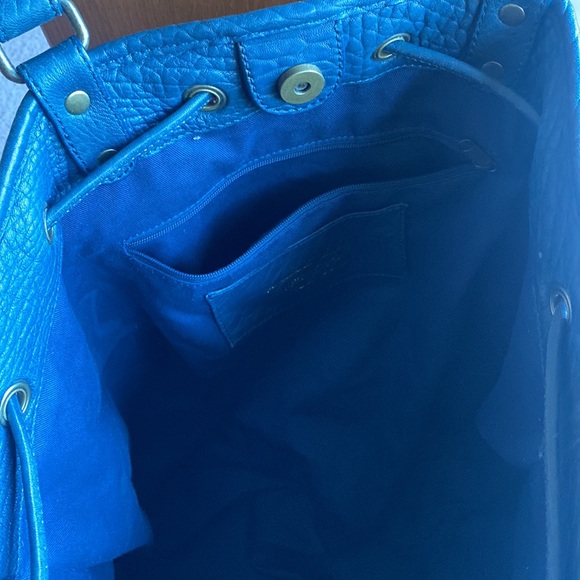 Nordstrom’s all weather sturdy leather, teal colored extra large tote handbag. - Picture 8 of 11